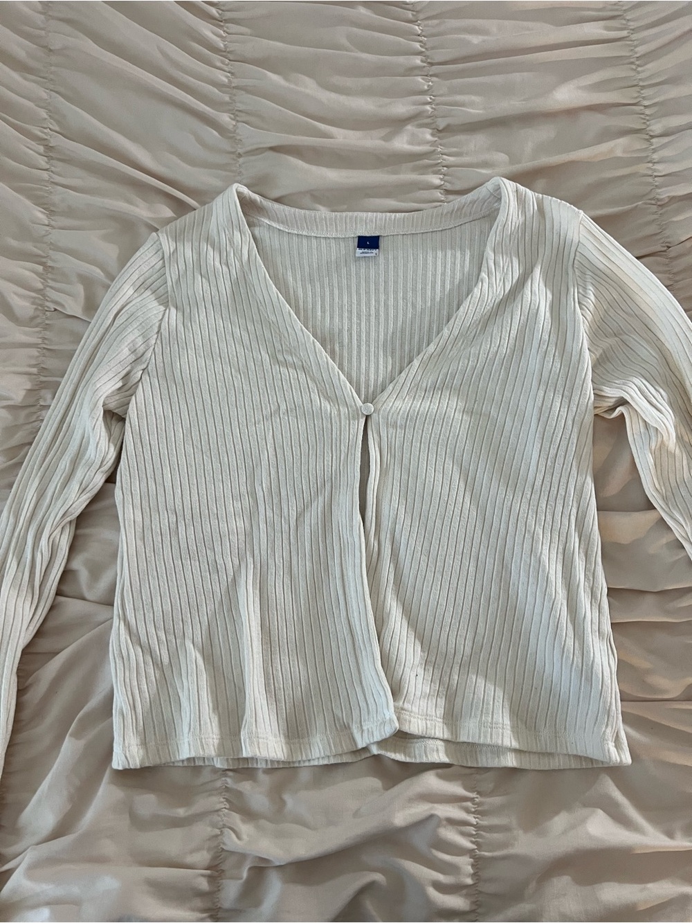 Old Navy Cream Ribbed V-Neck Long Sleeve Top
